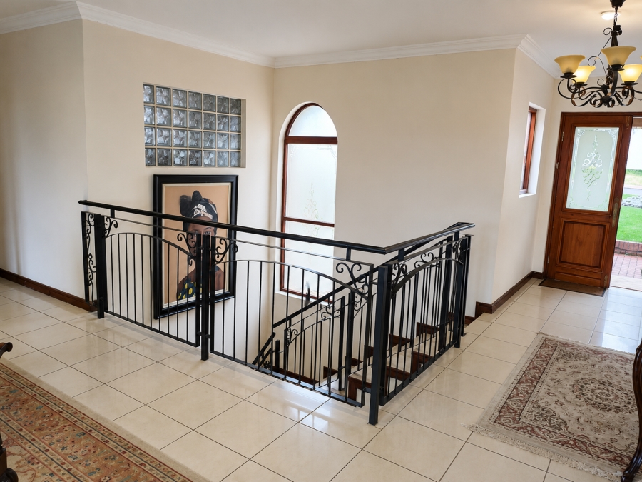 3 Bedroom Property for Sale in Kosmos Ridge North West